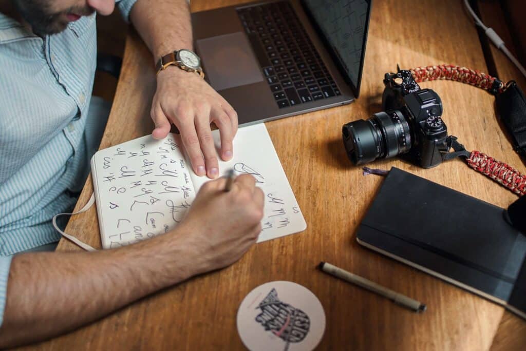 Crafting Unique Brand Identities: The Branding Agency Way