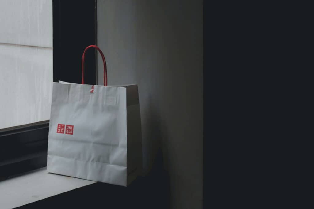 Brand Magic: Elevating Business Growth through Emotional Bonds